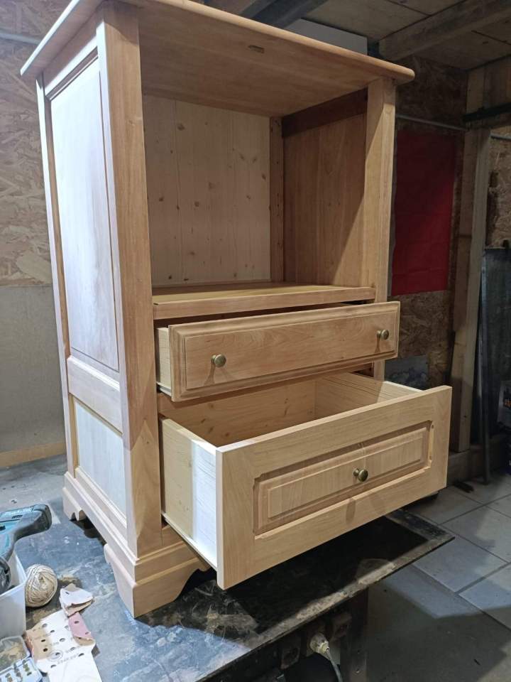 Artisan ébéniste bois Albertville